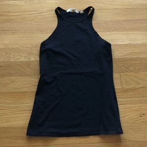 Theory 38 tank fits tight to body sz P black